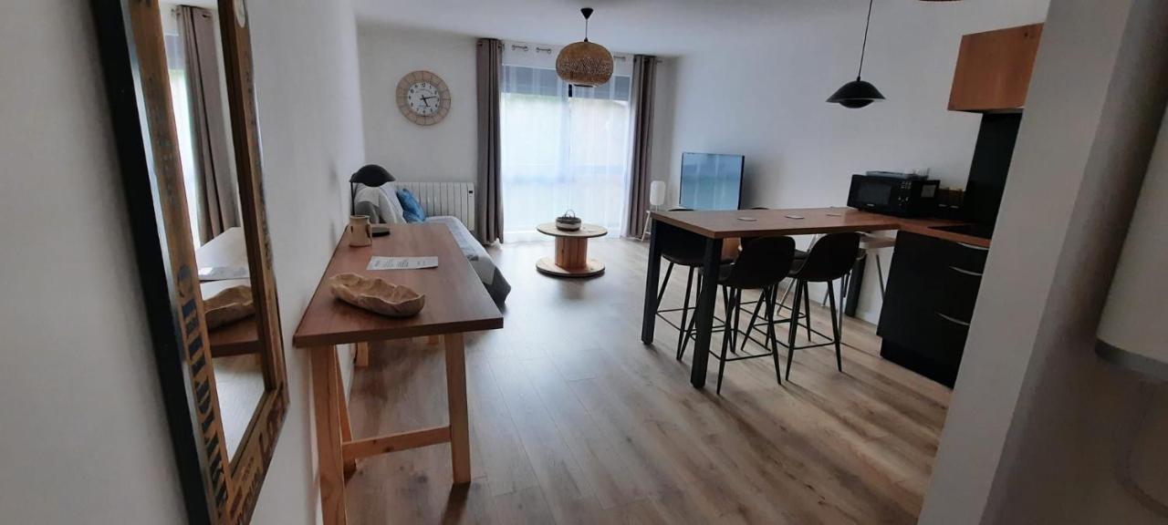 Appartement Renove Totalement - Vue Sur Jardin - 52 M² Houdemont Buitenkant foto